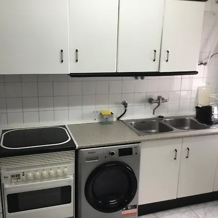 Apartment Amueblado De 3 *