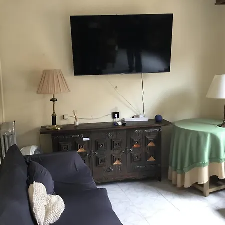 Amueblado De 3 Apartment *